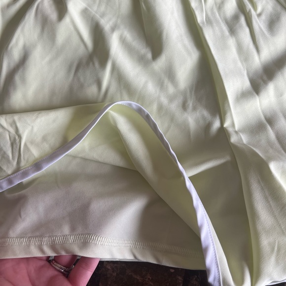 Women’s Spyder laser cut running short, XL, like new - Picture 5 of 5